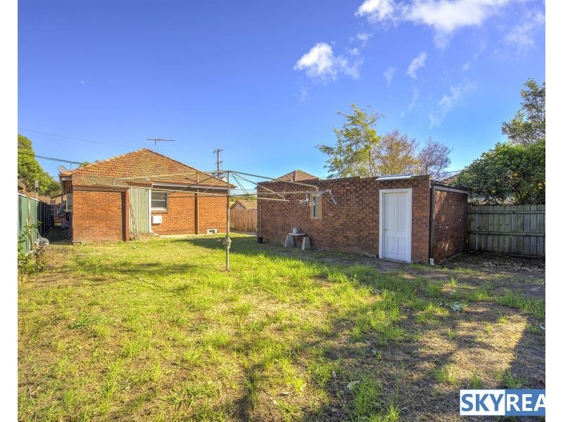 122 Caroline Street, Kingsgrove NSW 2208