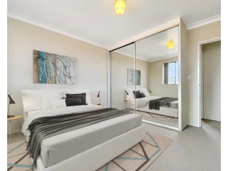 4/122 Good Street, Harris Park NSW 2150