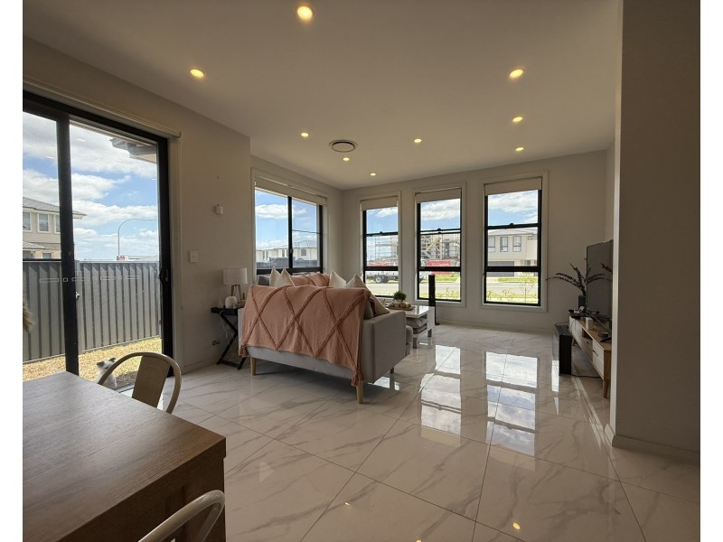 59 Zeta Street, Box Hill NSW 2765