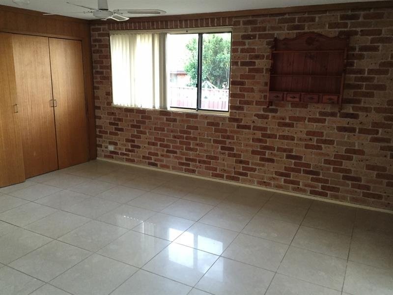 7 Maxwell Street, Macquarie Fields NSW 2564