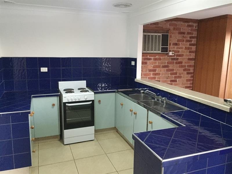 7 Maxwell Street, Macquarie Fields NSW 2564