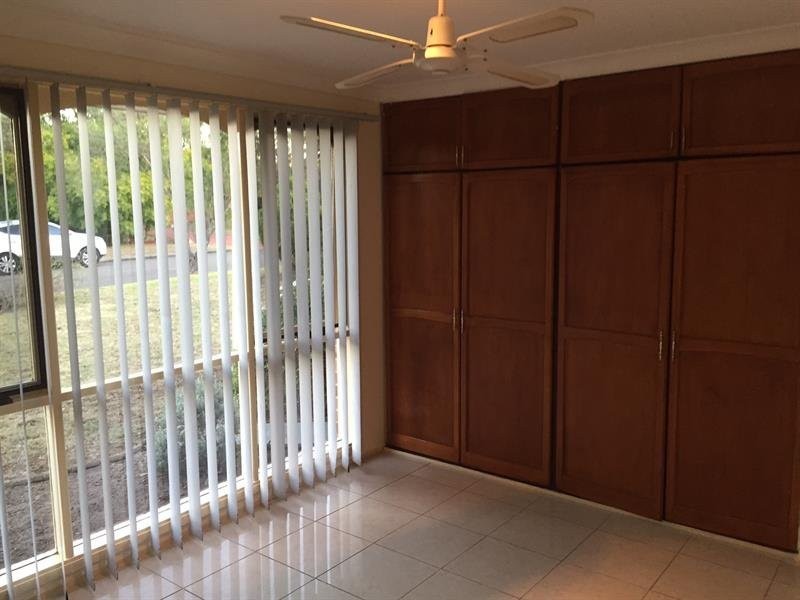 7 Maxwell Street, Macquarie Fields NSW 2564