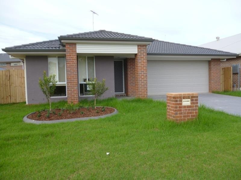 14 Tall Trees Drive, Glenmore Park NSW 2745