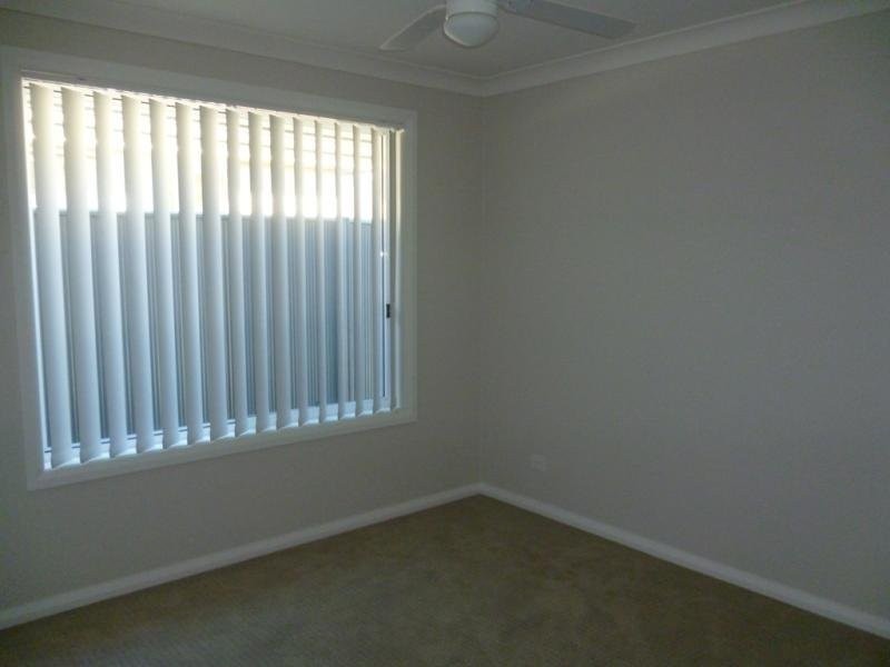 37 Bluebell Crescent, Ropes Crossing NSW 2760