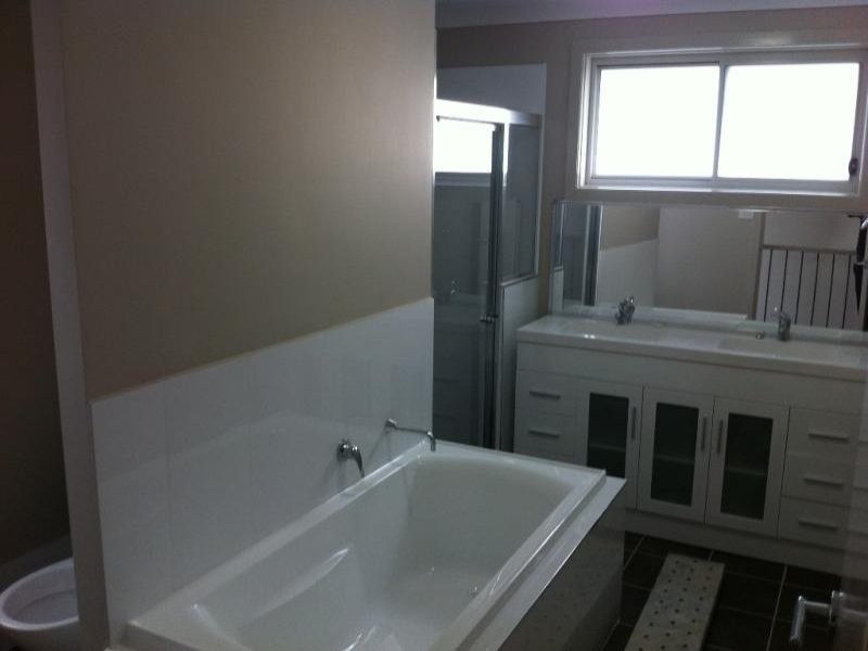 24 Redbourne Grange, Beaumont Hills NSW 2155