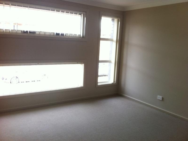 24 Redbourne Grange, Beaumont Hills NSW 2155