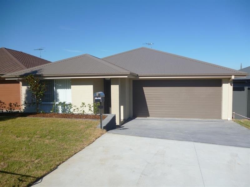 9 Brannigan Street, Ropes Crossing NSW 2760