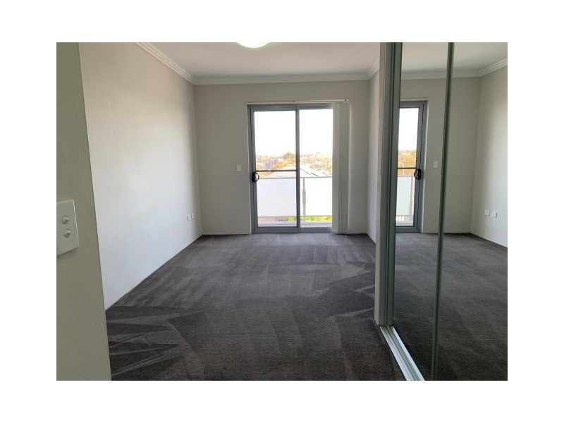37/41 Santana Road, Campbelltown NSW 2560