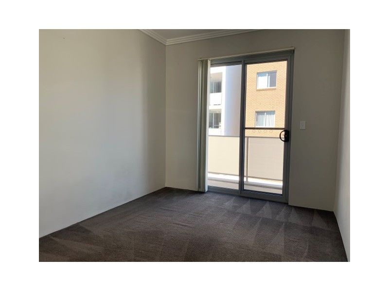 37/41 Santana Road, Campbelltown NSW 2560