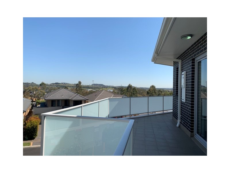 37/41 Santana Road, Campbelltown NSW 2560