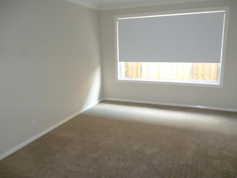 5 McGuire Crescent, Ingleburn NSW 2565