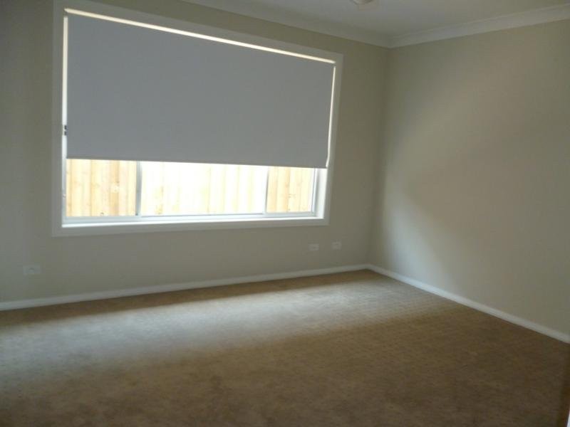 5 McGuire Crescent, Ingleburn NSW 2565