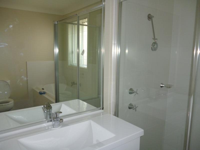 5 McGuire Crescent, Ingleburn NSW 2565