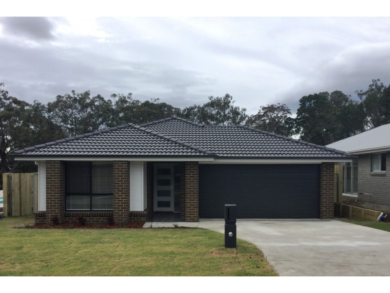 45 Omaroo Place, Horsley NSW 2530