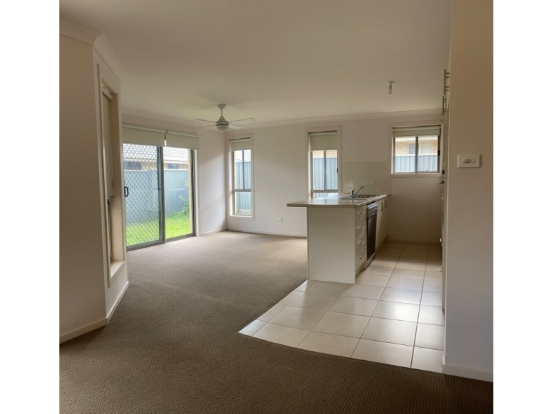 1 Blue View Terrace, Glenmore Park NSW 2745