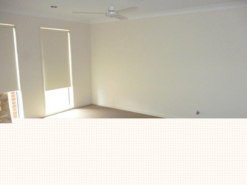 14 Tall Trees Drive, Glenmore Park NSW 2745