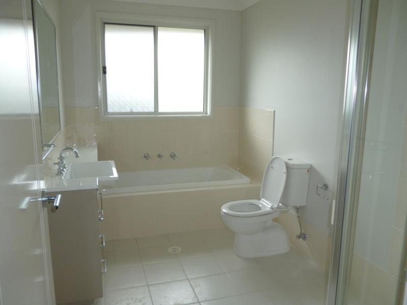 75 Glenmore Ridge Drive, Glenmore Park NSW 2745