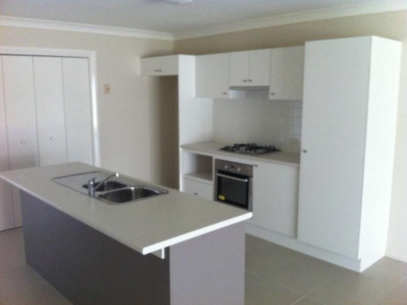 37 Finsbury Circuit, Ropes Crossing NSW 2760