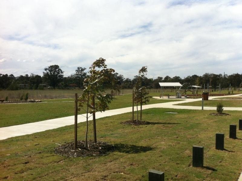 37 Finsbury Circuit, Ropes Crossing NSW 2760