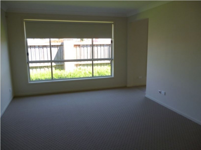 12 Lidell Street, Oakhurst NSW 2761