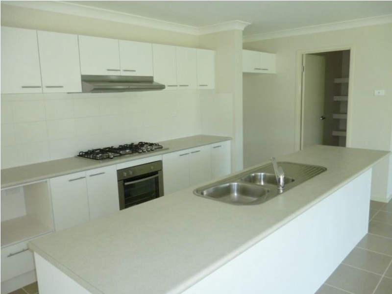 12 Lidell Street, Oakhurst NSW 2761