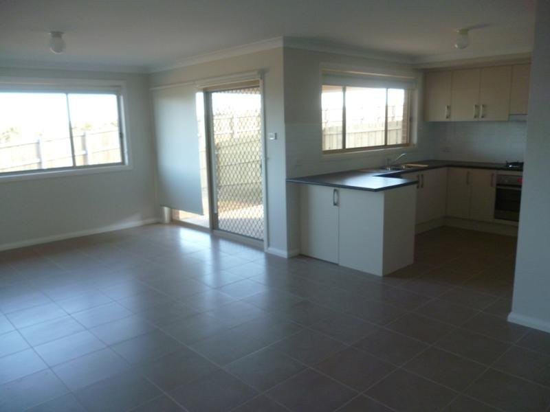 31 Young Circuit, Elderslie NSW 2570