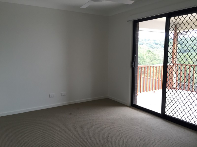 52 Floresta Crescent, Cameron Park NSW 2285