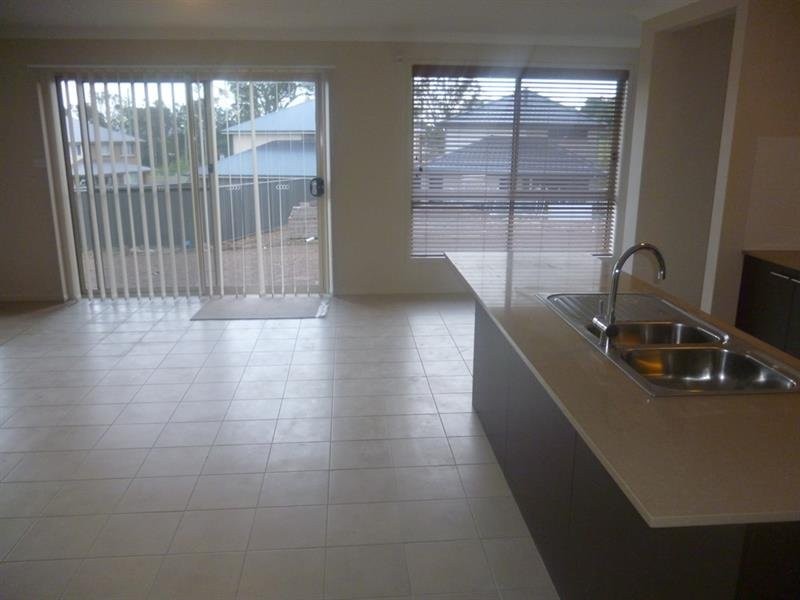 5 Ascot Drive, Currans Hill NSW 2567