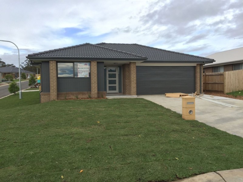 22 Furlong Drive, Currans Hill NSW 2567