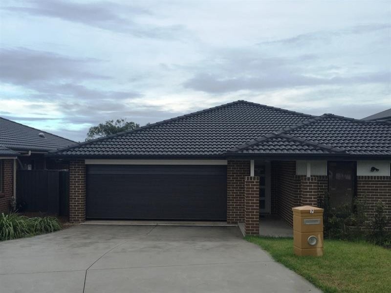 7 Ascot Drive, Currans Hill NSW 2567