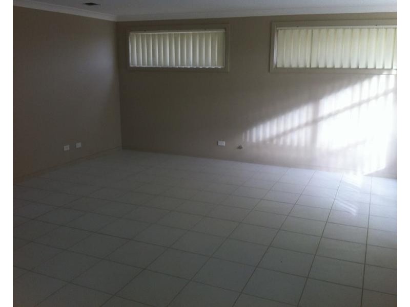 24 Redbourne Grange, Beaumont Hills NSW 2155