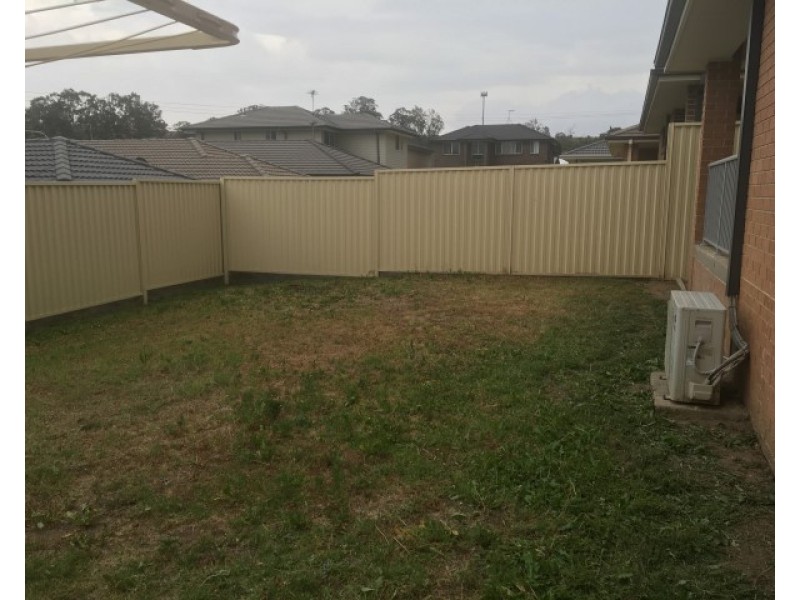 113 Flynn Avenue, Middleton Grange NSW 2171