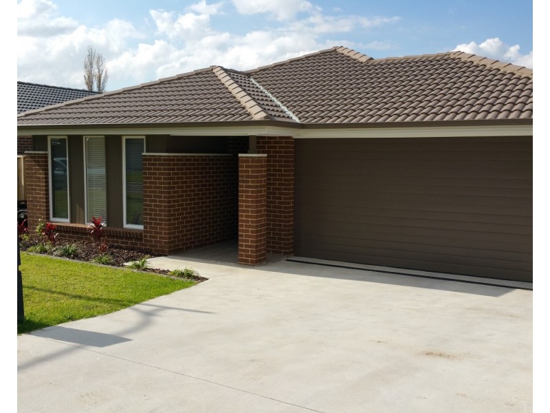 33 Omaroo Place, Horsley NSW 2530
