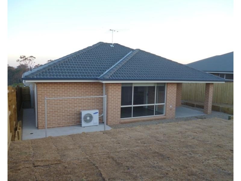 22 Young Circuit, Elderslie NSW 2570