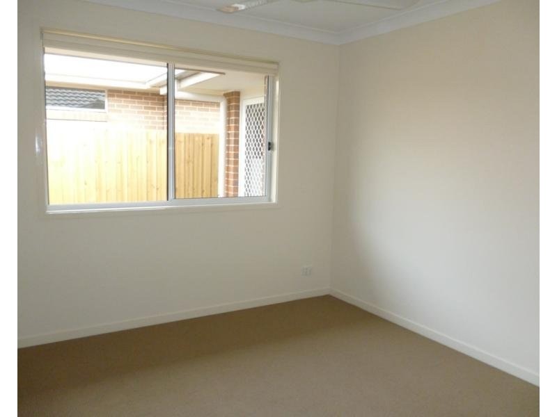 14 Tall Trees Drive, Glenmore Park NSW 2745