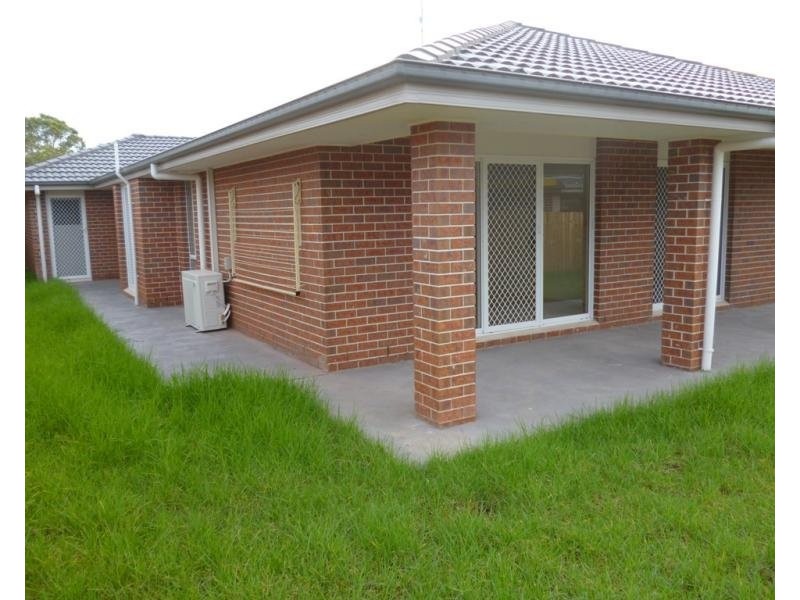 14 Tall Trees Drive, Glenmore Park NSW 2745