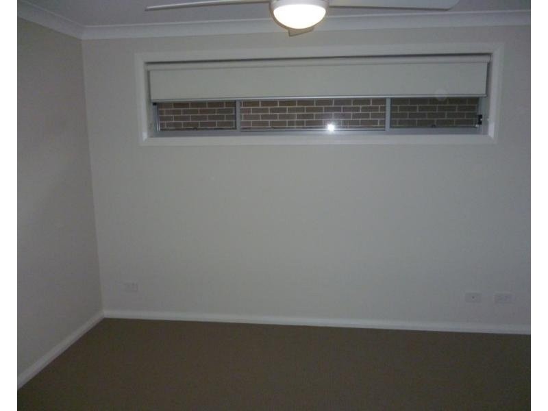4 Asimus Circuit, Elderslie NSW 2570