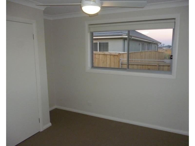 4 Asimus Circuit, Elderslie NSW 2570