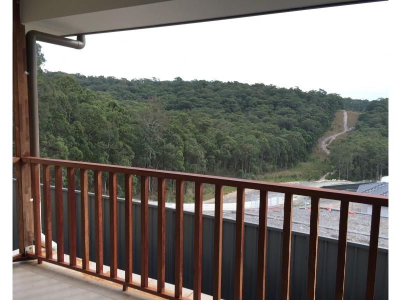 52 Floresta Crescent, Cameron Park NSW 2285