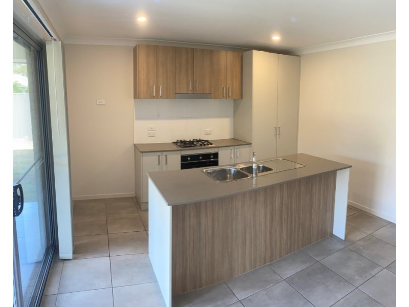 30 Apple Street, Fern Bay NSW 2295