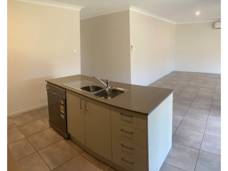 30 Apple Street, Fern Bay NSW 2295