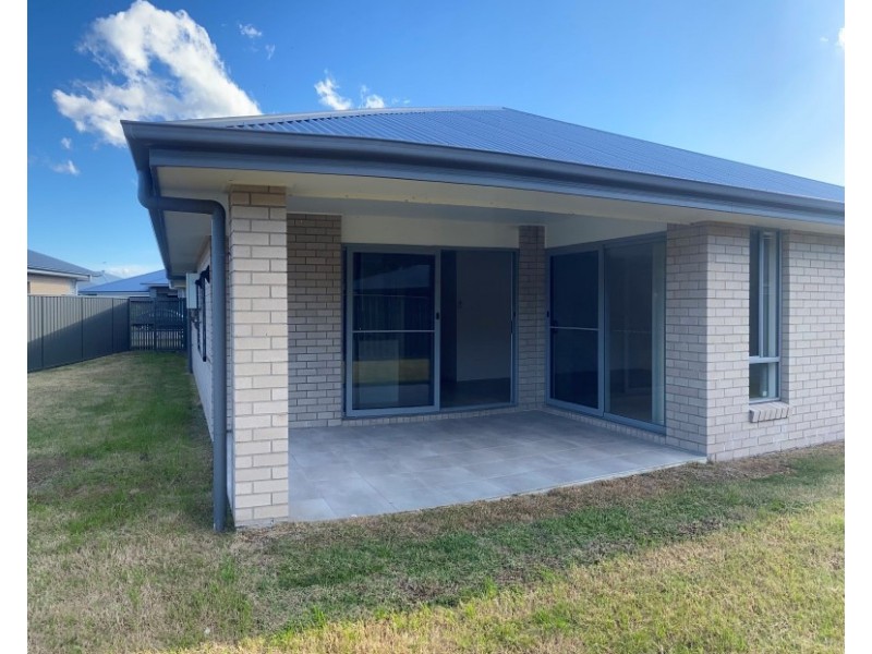 30 Apple Street, Fern Bay NSW 2295