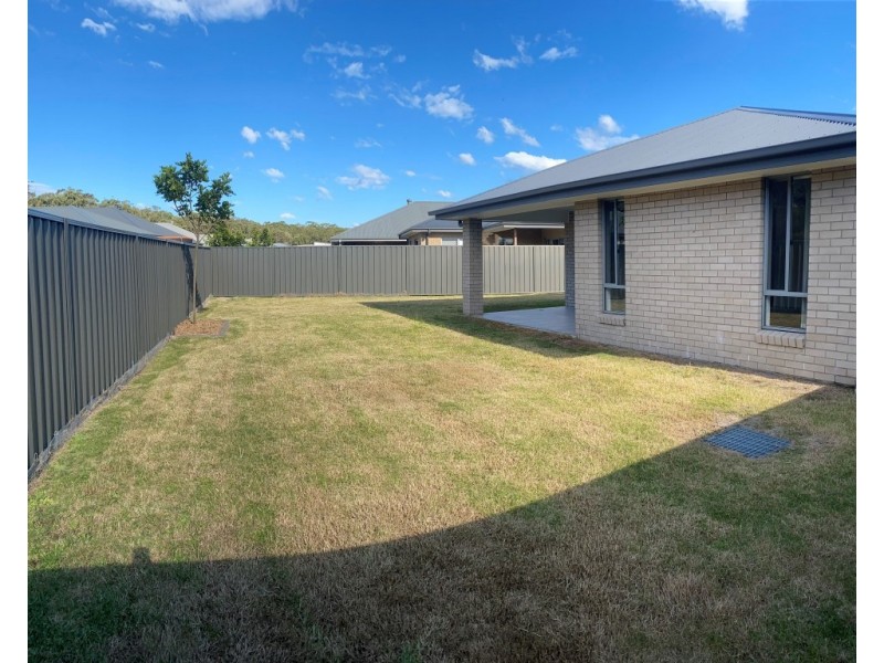 30 Apple Street, Fern Bay NSW 2295