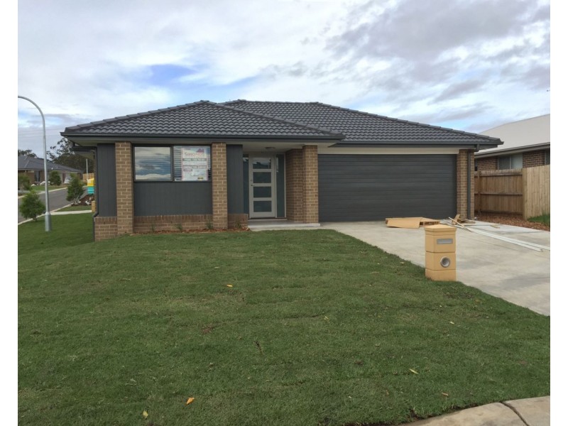 22 Furlong Drive, Currans Hill NSW 2567