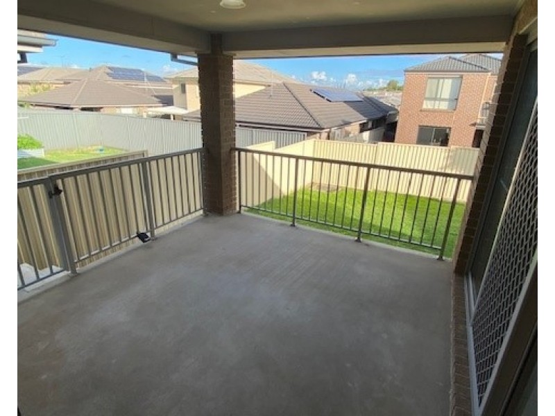 117 Flynn Avenue, Middleton Grange NSW 2171