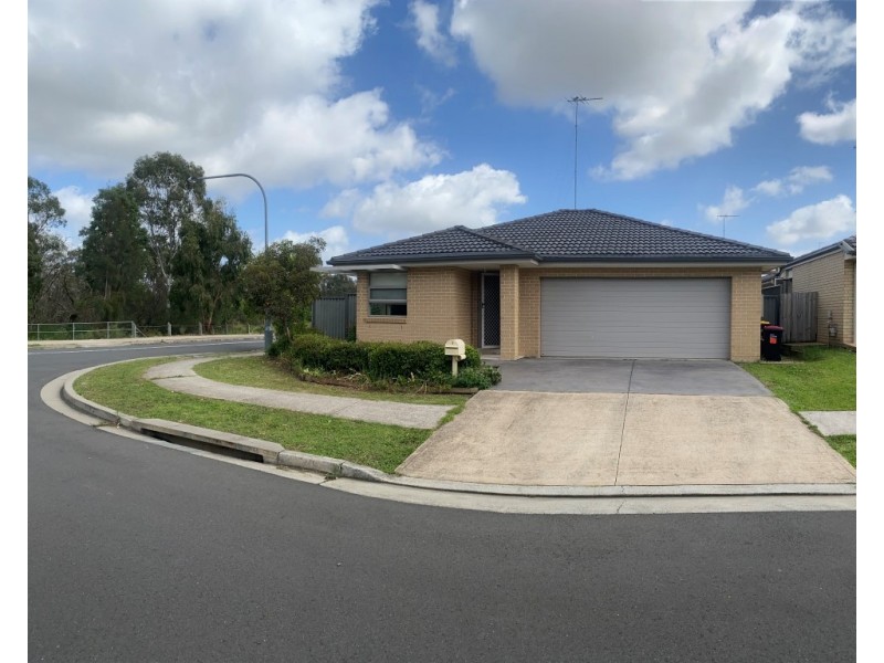 1 Blue View Terrace, Glenmore Park NSW 2745