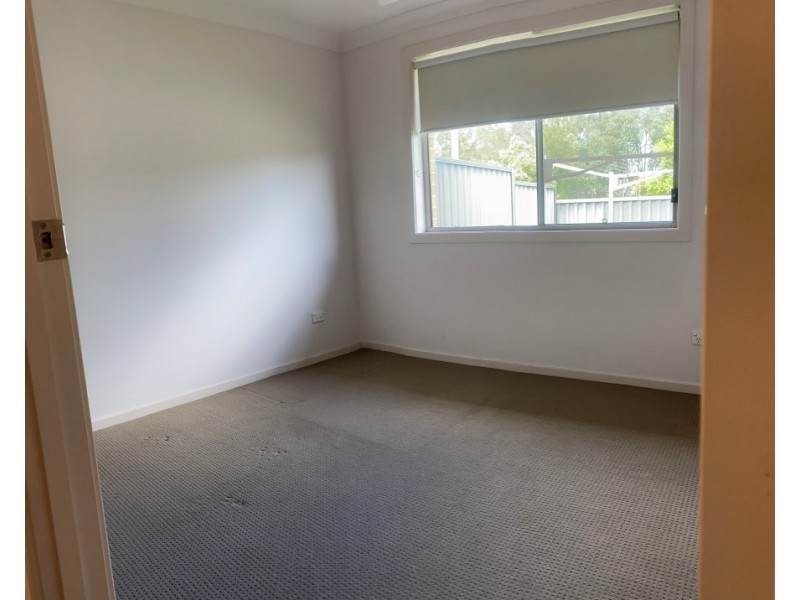 1 Blue View Terrace, Glenmore Park NSW 2745