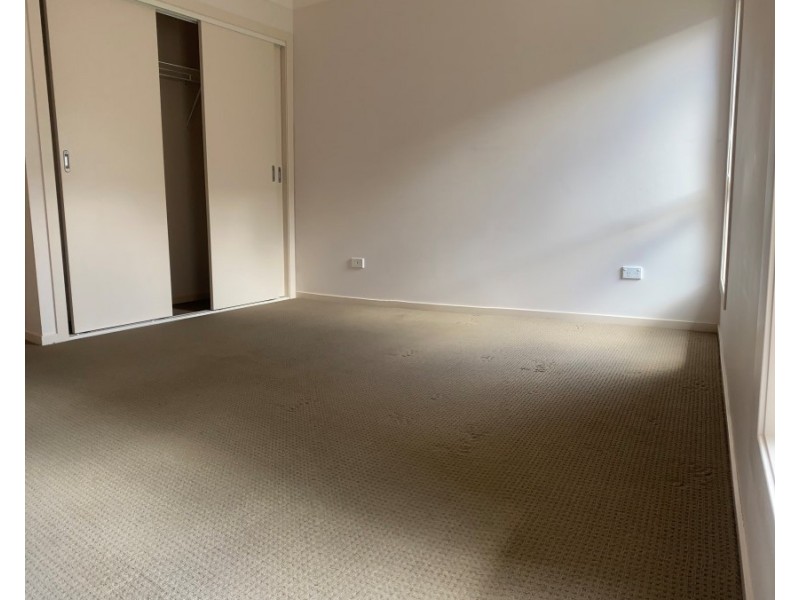 1 Blue View Terrace, Glenmore Park NSW 2745