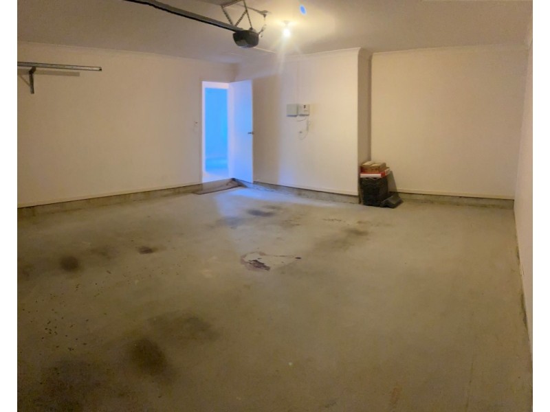 1 Blue View Terrace, Glenmore Park NSW 2745