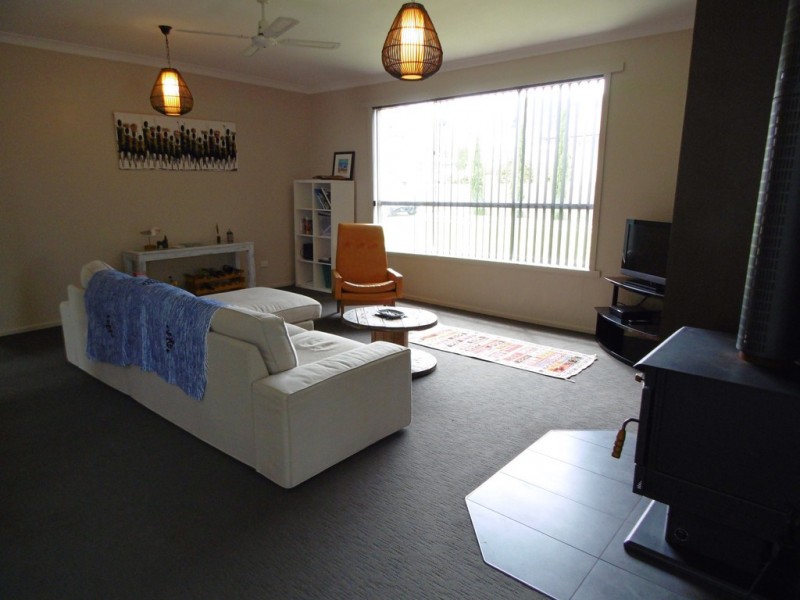 17 Robert Street, Smithton TAS 7330